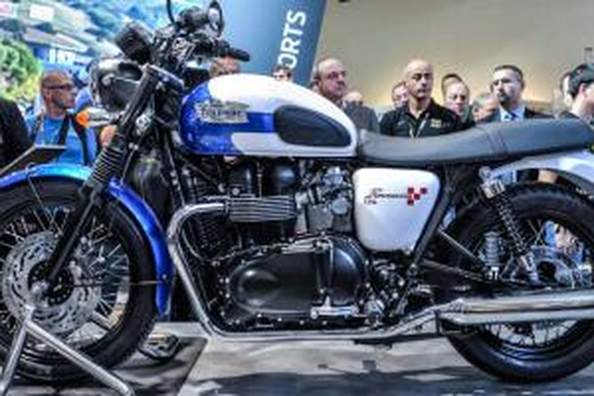 Triumph Bonneville T124 mejeng di Intermot 2014.