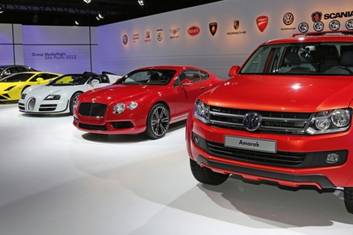 Produk-produk dari VW Group saat dipamerkan di Sao Paulo Motor Show 2012