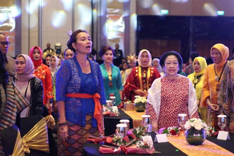 Megawati Soekarnoputri hadir di peringatan hari ibu yang diselenggarakan oleh Badan Pembinaan Ideologi Pancasila (BPIP).