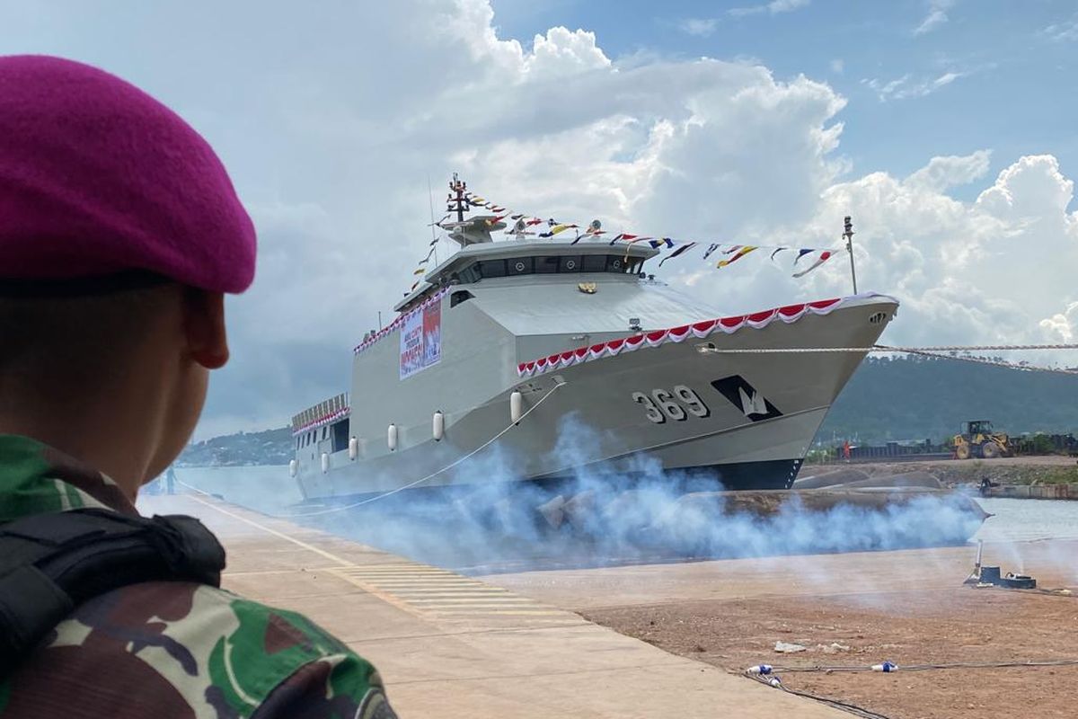 Kapal Kepresidenan KRI Barakuda 633 yang sudah beroperasi lebih kurang 30 tahun, akhirnya diganti dengan Kapal Korvet Bung Karno 369. Kapal Korvet Bung Karno 369 memiliki Panjang (LOA) 73,00 m, dengan Lebar 12 m, Tinggi 5 m, Berat 650 ton, Akomodasi 55 Personel, dengan Kecepatan Jelajah 20 knot dan Kecepatan Maksimum 24 knot.