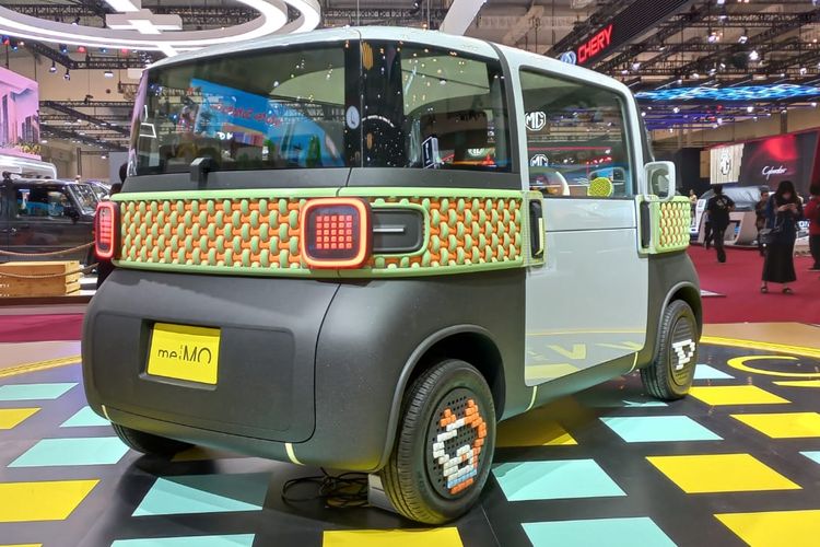 Mobil listrik konsep Daihatsu Me:MO di GIIAS 2024