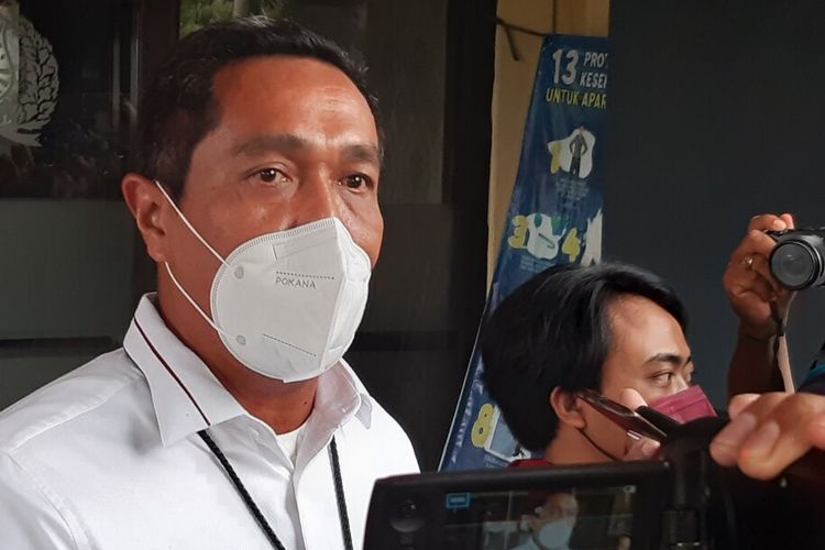 Dirreskrimum Polda Jateng Kombes Pol Djuhandhani Rahardjo Puro saat melakukan asistensi di Mapolresta Solo, Jawa Tengah, Senin (1/11/2021).