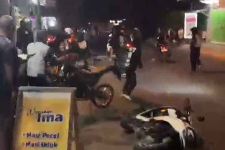 Pulang Nonton Wayang Kulit, Puluhan Pemuda di Tuban Diserang Gangster