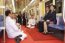 Raja Thailand dan Permaisurinya Resmikan Stasiun Bawah Tanah Saat Didemo Rakyat