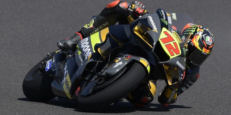 Marco Bezzecchi saat berlaga pada MotoGP Argentina 2022. (Photo by Juan MABROMATA / AFP)