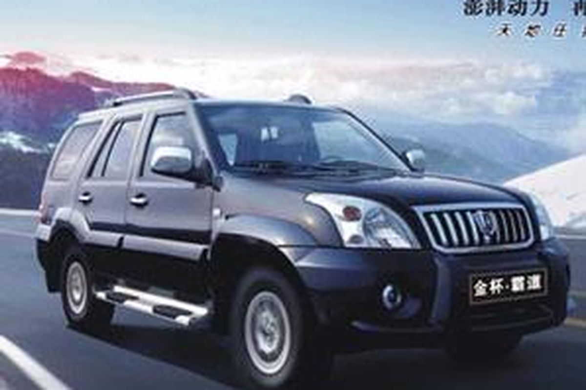 SUV buatan Jinbei Auto.