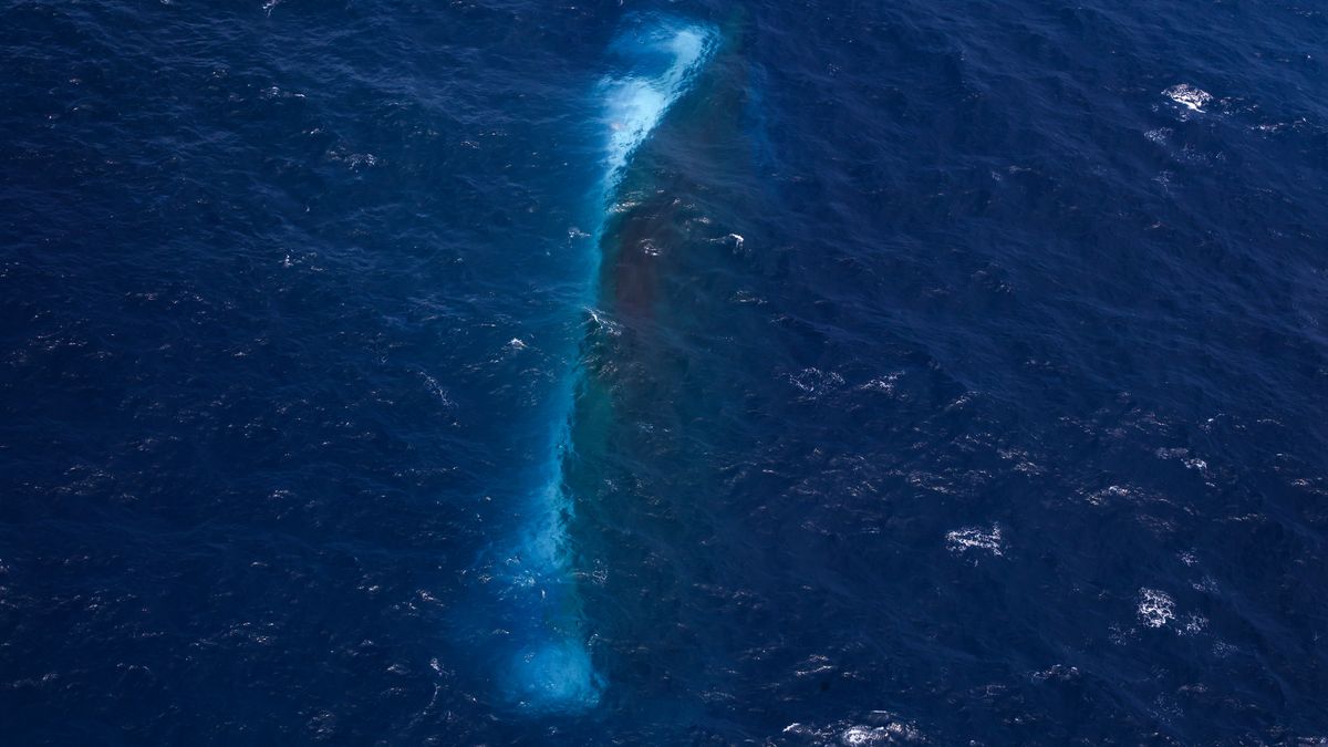 46 Divers Deployed to Search for 126 Victims of KM Virgo Transport 8