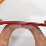 Ketika iPhone SE 2020 Disilet, Dibakar, dan Ditekuk