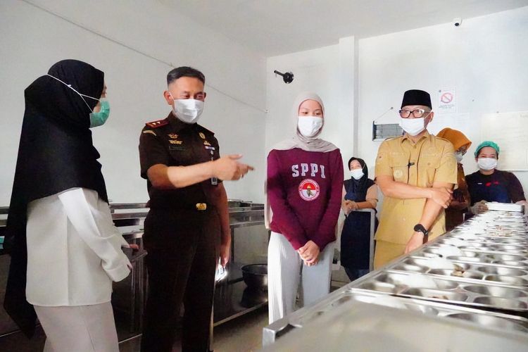 Kajati Lampung Perintahkan Seluruh Kajari Sidak Program MBG, Seluruh SPPG Akan Dievaluasi