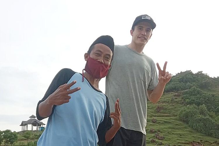 Momen foto bareng Khairi dan Marc Marquez di Bukit Seger