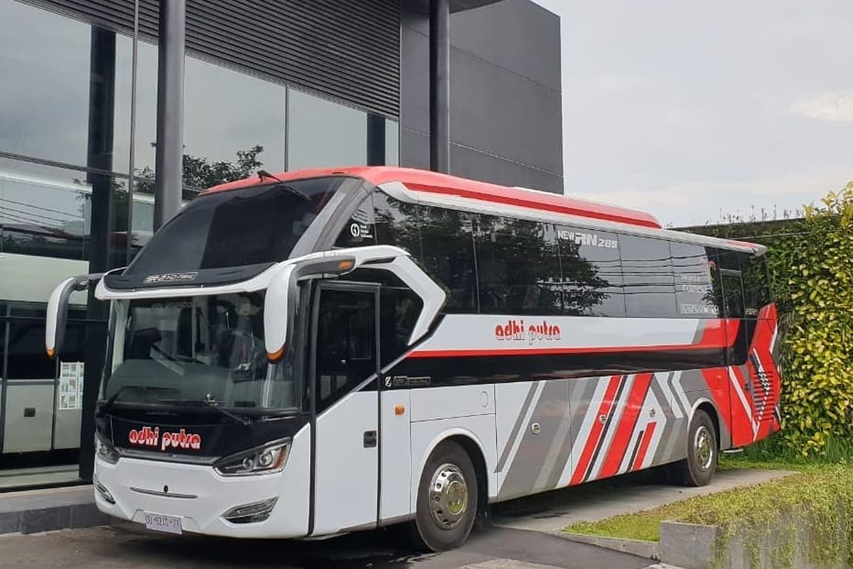 Bus AKAP PO Adhi Putra