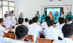 Talkshow di SMAN 9 Gowa, Ketum TP PKK Dorong Siswa Kembangkan Bakat dan Potensi Diri