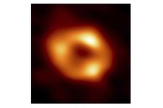 Foto Pertama Lubang Hitam di Jantung Galaksi Bima Sakti, Apa Dampaknya bagi Sains?