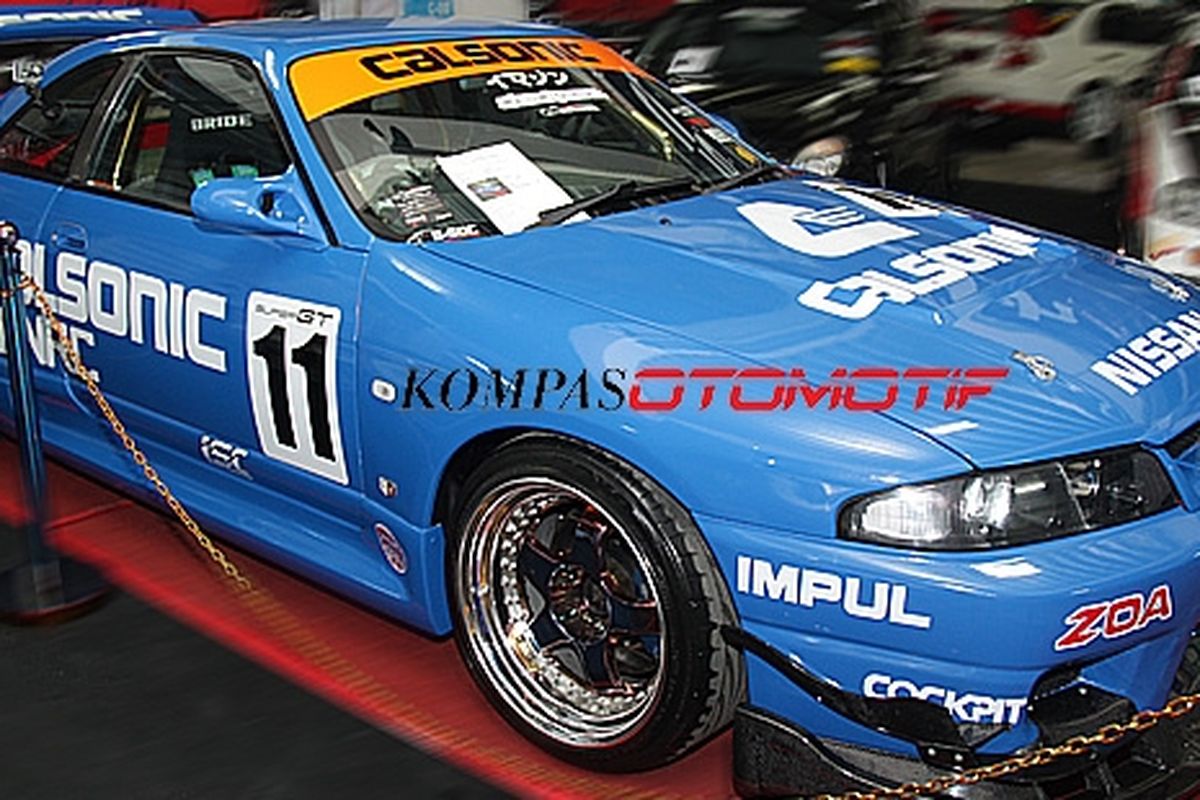 Tampak depan Nissan Skyline R33 GTS-T ala JGTC