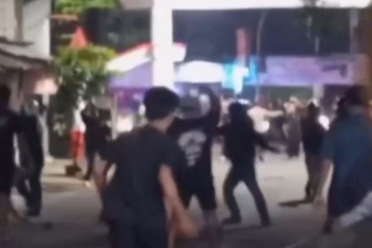 Pulang Halal Bihalal, Pesilat Bentrok dengan Warga di Madiun, Satu Orang Terluka