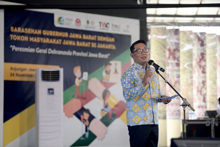 Gubernur Jawa Barat Ridwan Kamil bicara UMKM dalam Tepas Vol 11 di Anjungan Jabar TMII Jakarta, Rabu (24/11/2021).
