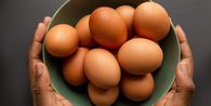 Seorang Pria Klaim Turun 20 Kg dengan Makan 7 Telur Sehari, Dokter Luruskan Faktanya