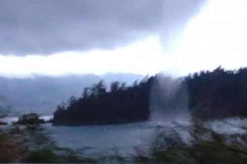 Fenomena Waterspout di Aceh, Suara Bergemuruh dan Berlangsung 25 Menit