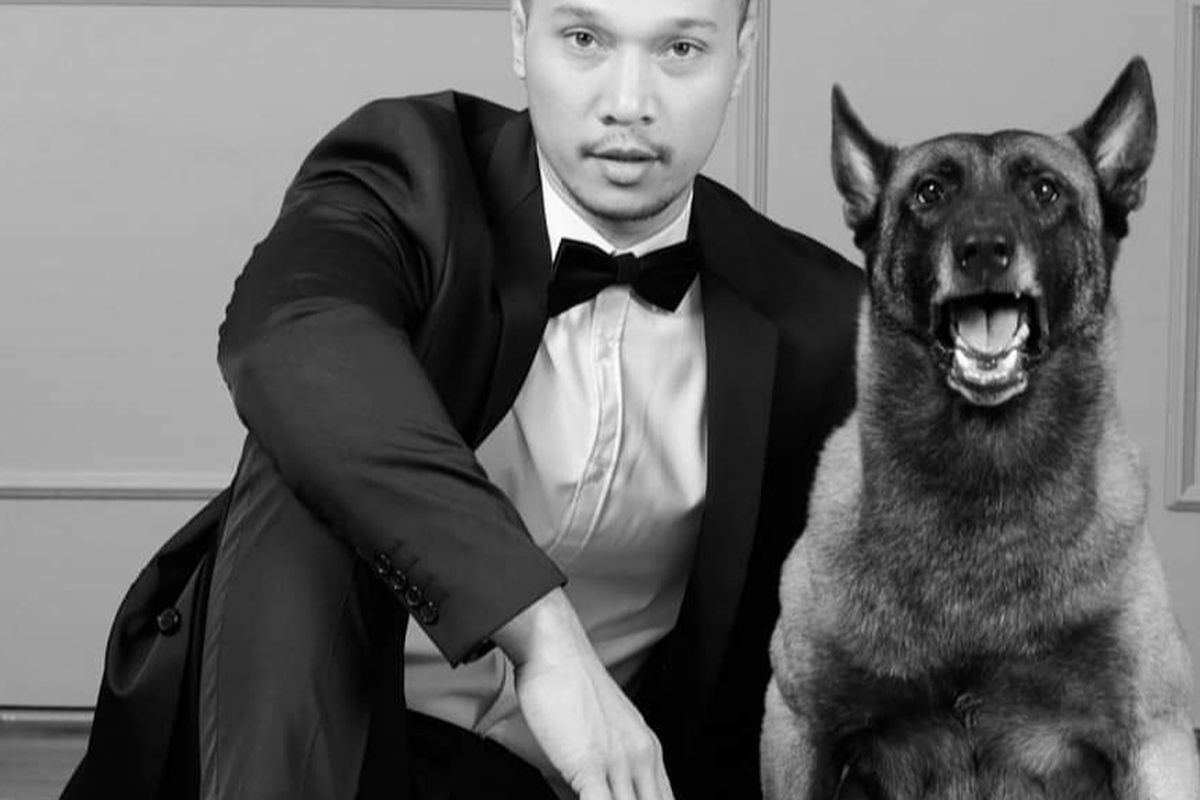 Presenter Bima Aryo bersama anjing belgian malinois bernama Paltakus atau Sparta.