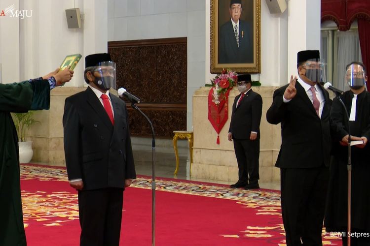 Foto tangkapan layar pelantikan Menteri dan Wakil Menteri baru Kabinet Indonesia Maju di Istana Negara, Jakarta, Rabu (23/12/2020). 