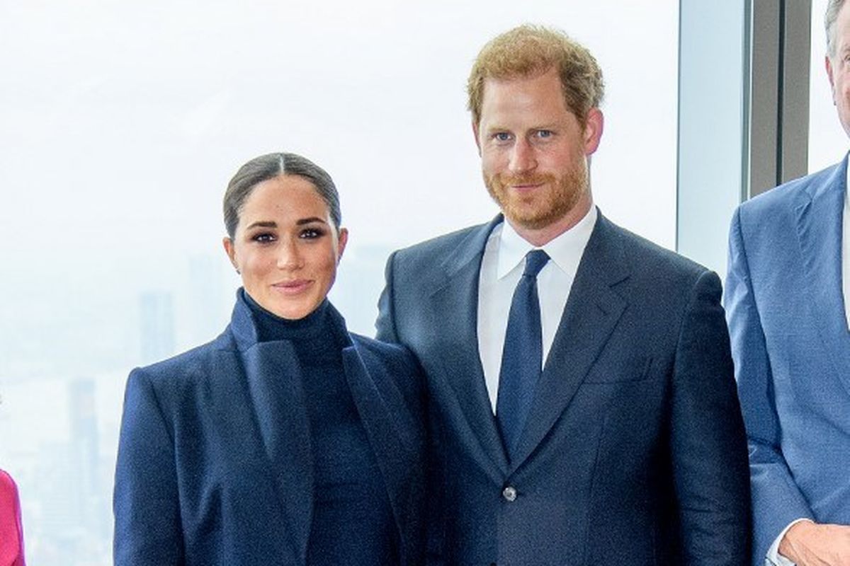 Pasangan Duke dan Duchess of Sussex atau Pangeran Harry dan Meghan Markle mengunjungi One World Observatory di One World Observatory, New York City, pada 23 September 2021. 