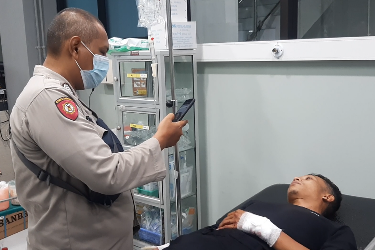 Yedik saat diperiksa polisi di RS Bhayangkara Lumajang, Sabtu (14/5/2022)
