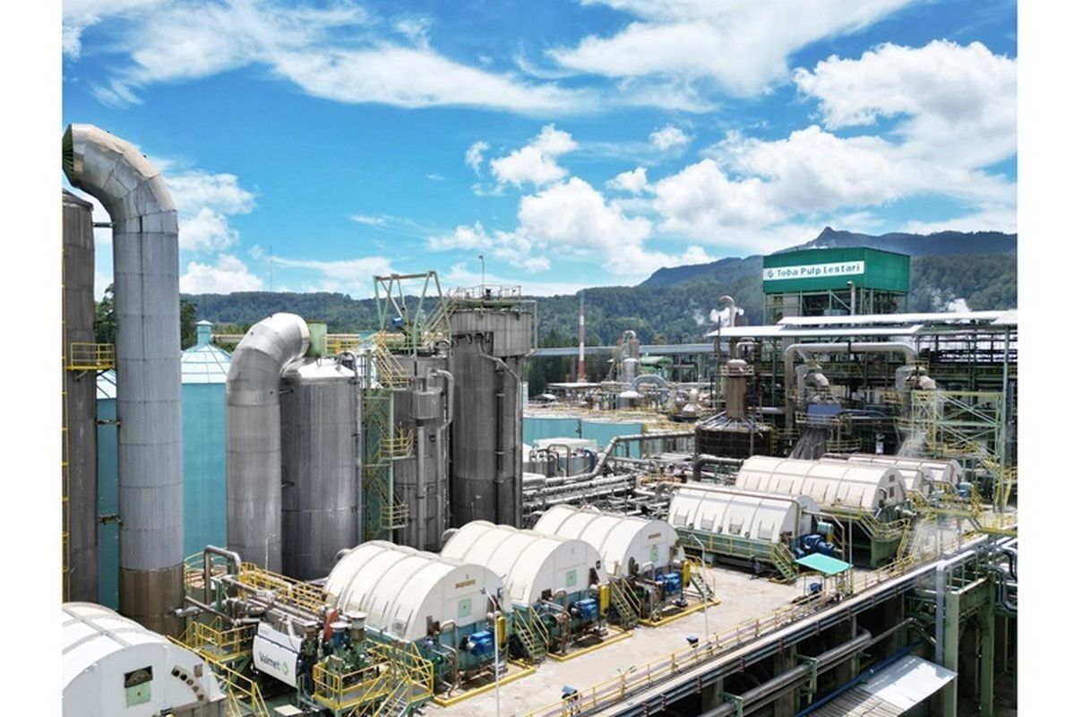 Pabrik pulp PT Toba Pulp Lestari Tbk (TPL) yang berlokasi di kawasan Toba, Sumut. 