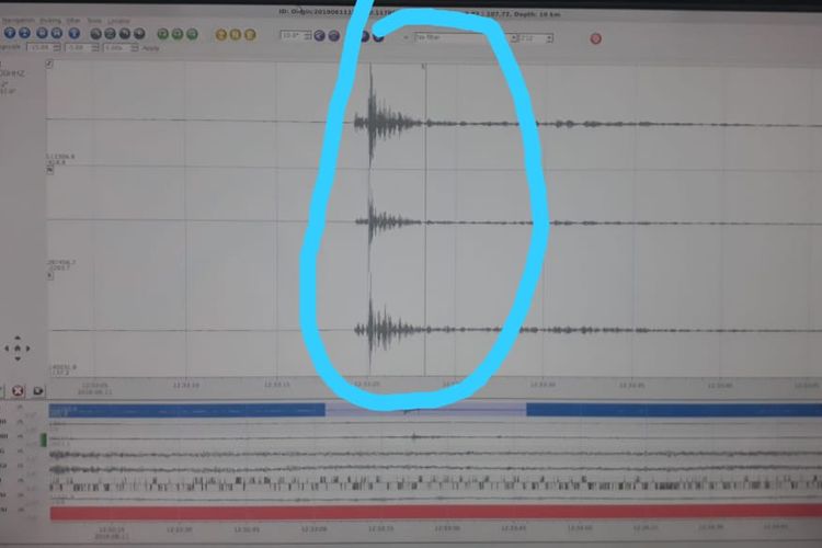 Foto rekaman getaran misterius di Belitung yang terekam peralatan BMKG.