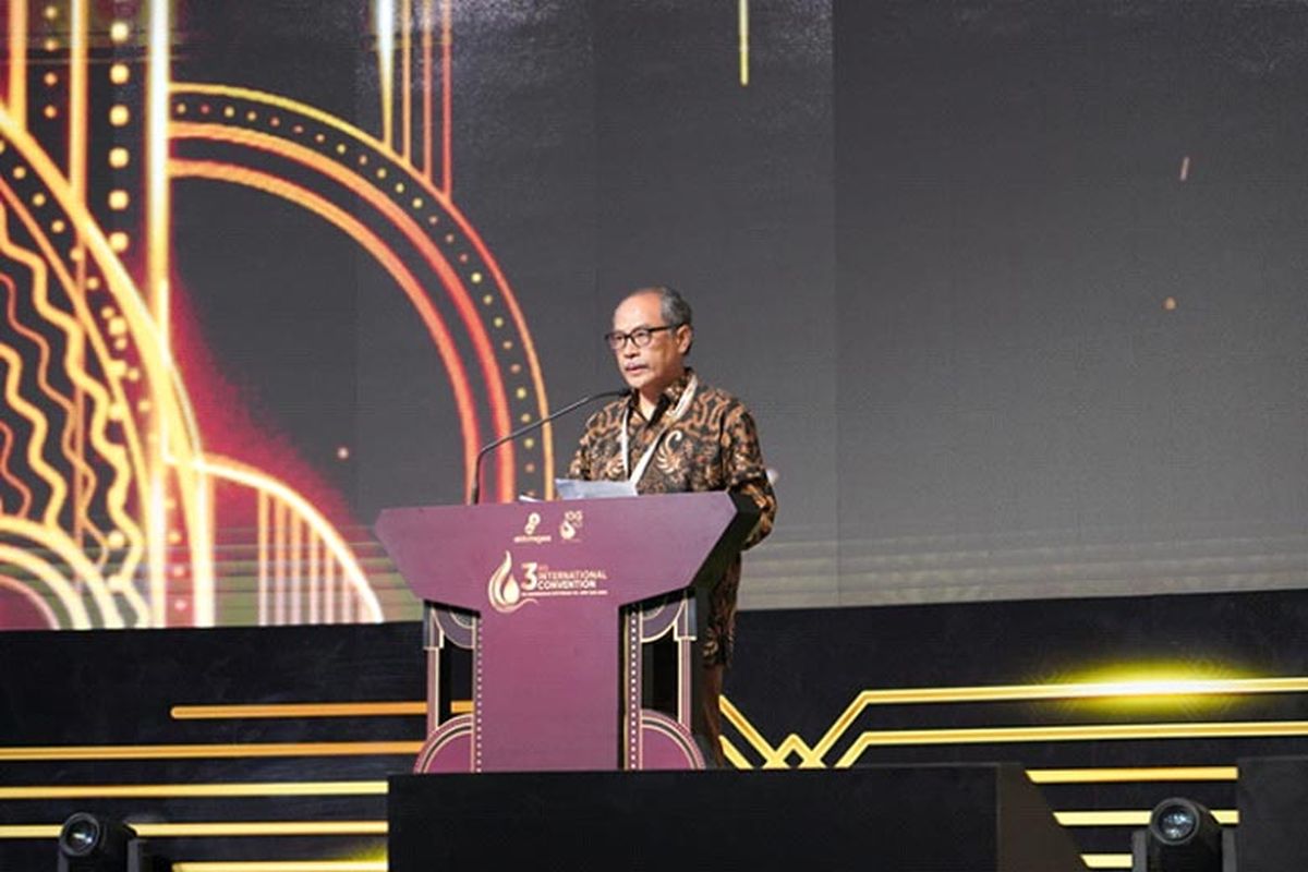 Dirjen Migas Kementerian Tutuka Ariadji dalam acara The 3rd International Convention on Indonesian Upstream Oil and Gas. 


