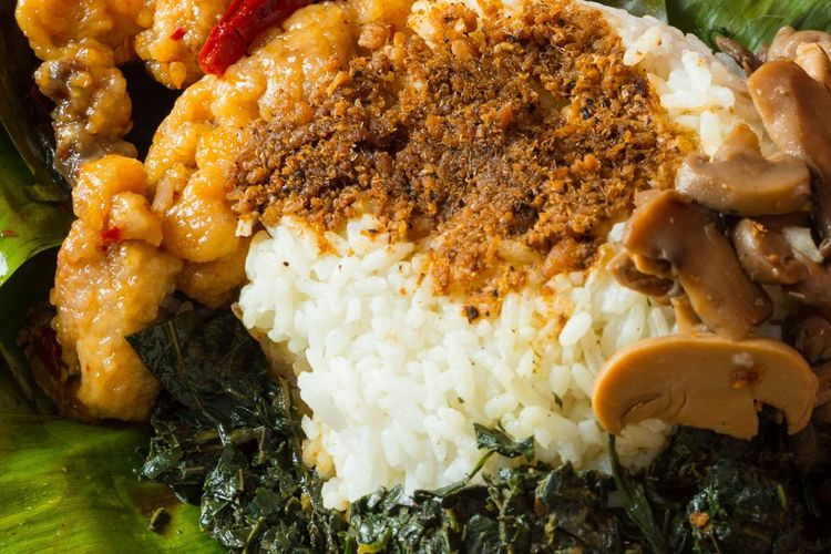 Mengenal Nasi Jinggo, Makanan Legendaris Khas Bali yang Diciptakan Men Jinggo
