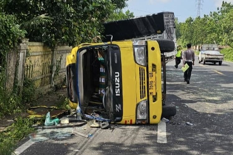 Tabrakan Beruntun Libatkan Minibus Rombongan Siswa TK di Bangkalan, 1 Korban Tewas
