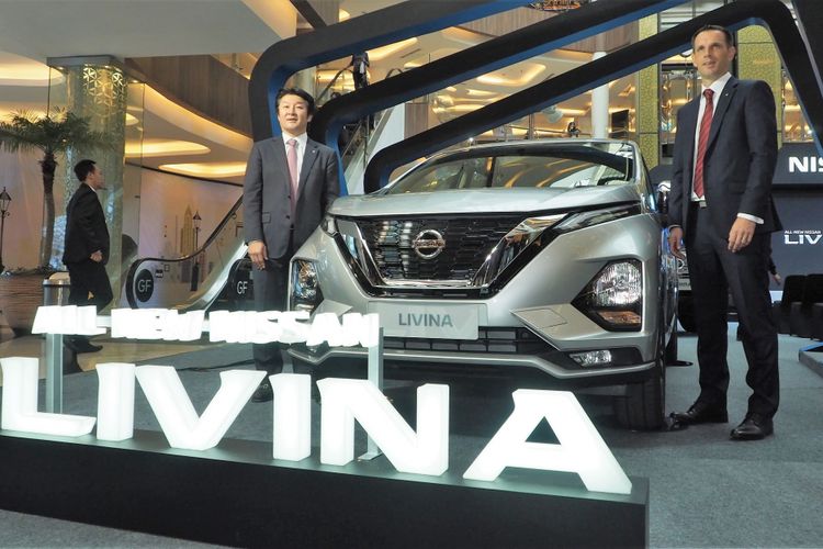 Peluncuran Nissan Livina di Bandung