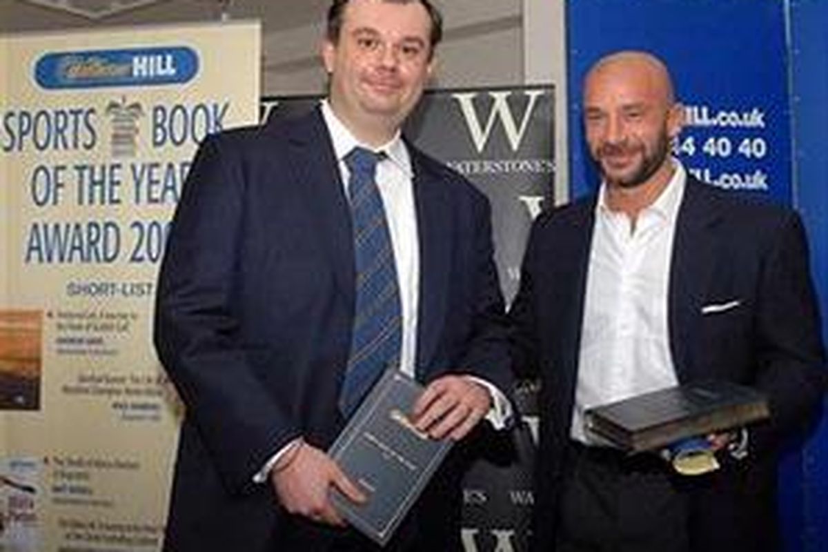 Legenda Juventus, Gianluca Vialli (kanan).