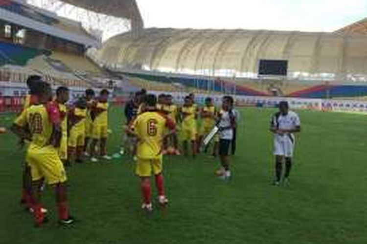 Latihan perdana Sriwijaya FC masih di pimpin Widodo Cahyono Putro belum lama ini