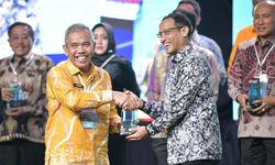 Tuntaskan 3 Dosa Besar Pendidikan, Pemprov Riau Dapat Penghargaan dari Kemendikbudristek