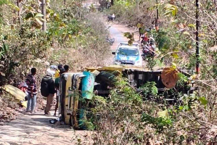 Kecelakaan Maut di Lembata NTT, Truk Terbalik Sebabkan 5 Orang Tewas