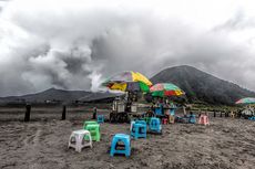 Erupsi, Gunung Bromo Tetap Aman Dikunjungi Wisatawan