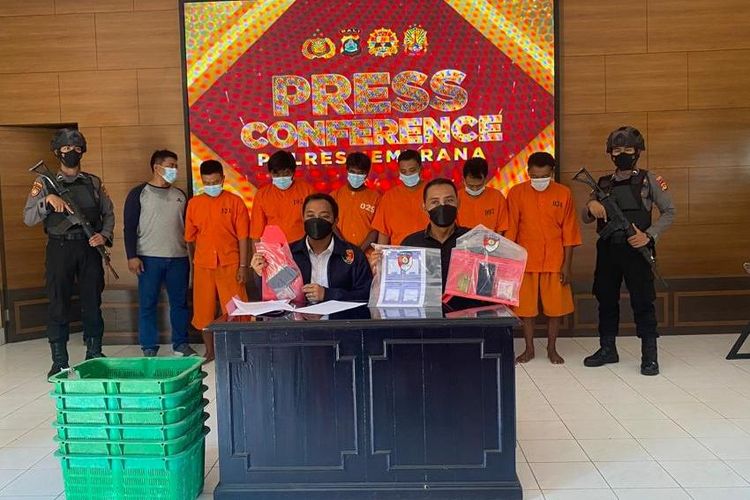 Komplotan karyawan pelaku pencurian ribuan udang di Jembrana, Bali, diringkus polisi.