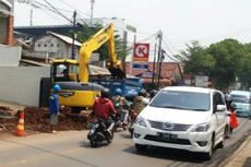 Ada Perbaikan Saluran Air, Pengendara Sebaiknya Hindari Jl Ampera