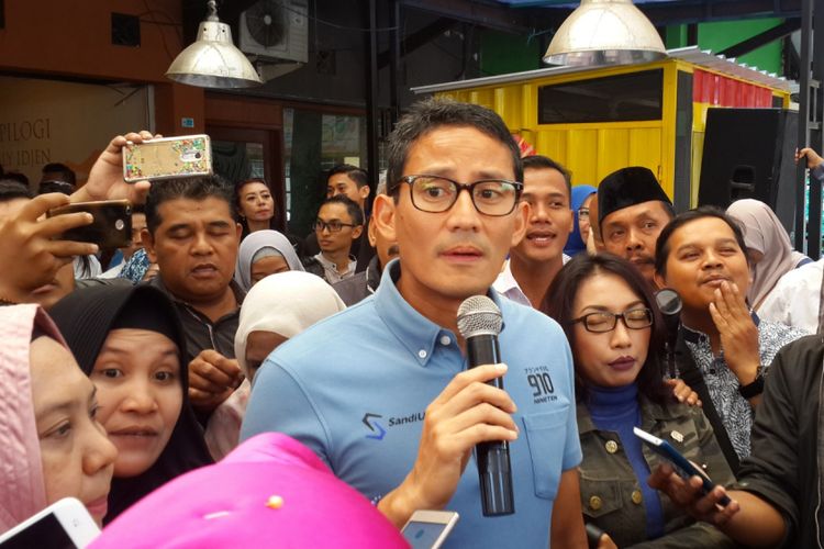 Bakal calon wakil presiden, Sandiaga Salahuddin Uno saat menghadiri coffe morning bersama bakal calon legislatif dari partai koalisi di Jalan Besar Ijen, Kota Malang, Rabu (12/9/2018)