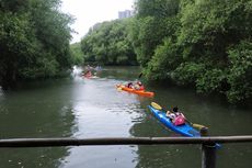 Taman Wisata Alam Mangrove PIK Ramai Pengunjung Selama Libur Lebaran