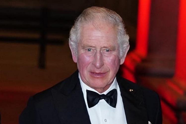 Pangeran Charles jadi Raja Charles III setelah Ratu Elizabeth II wafat.