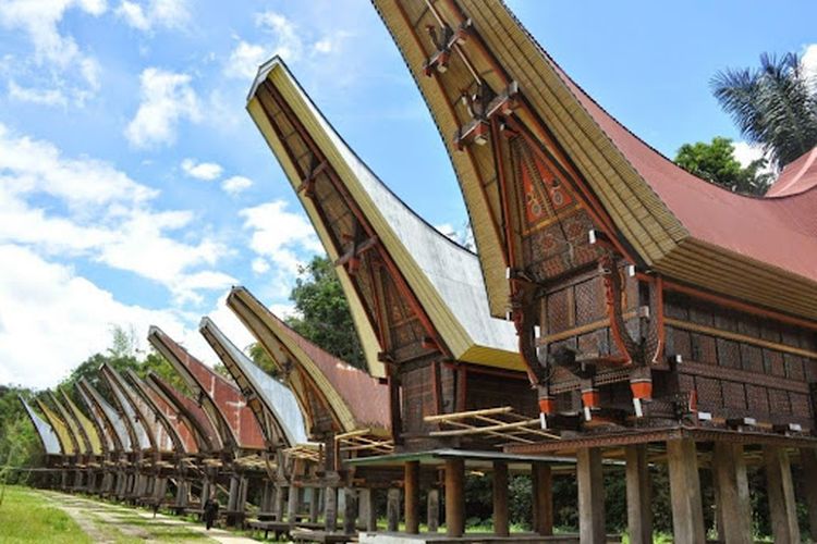 Rumah Adat Toraja: Tongkonan