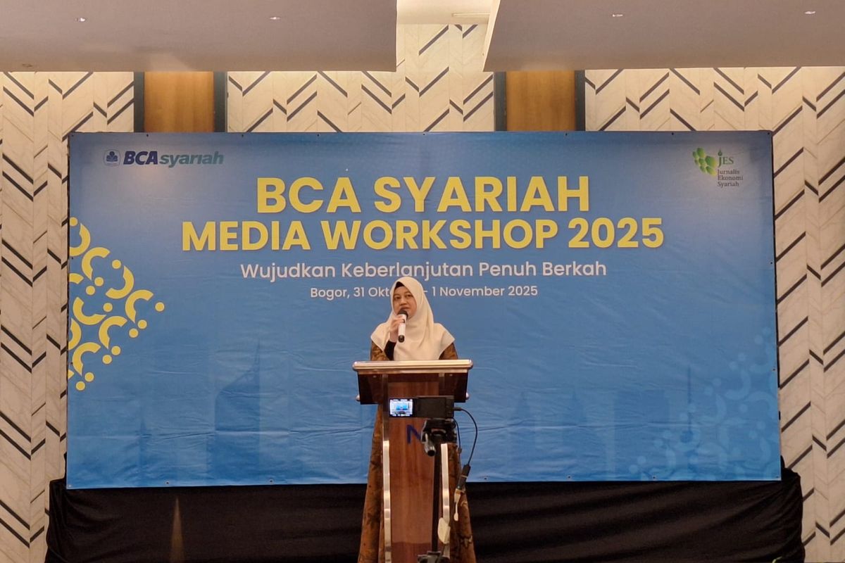 OJK Sebut Pangsa Pasar Perbankan Syariah 7,44 Persen Per Agustus
