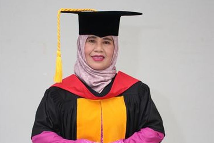 Guru Besar Universitas Pendidikan Indonesia (UPI) Prof. Dr. Nina Sutresna, M.Pd.