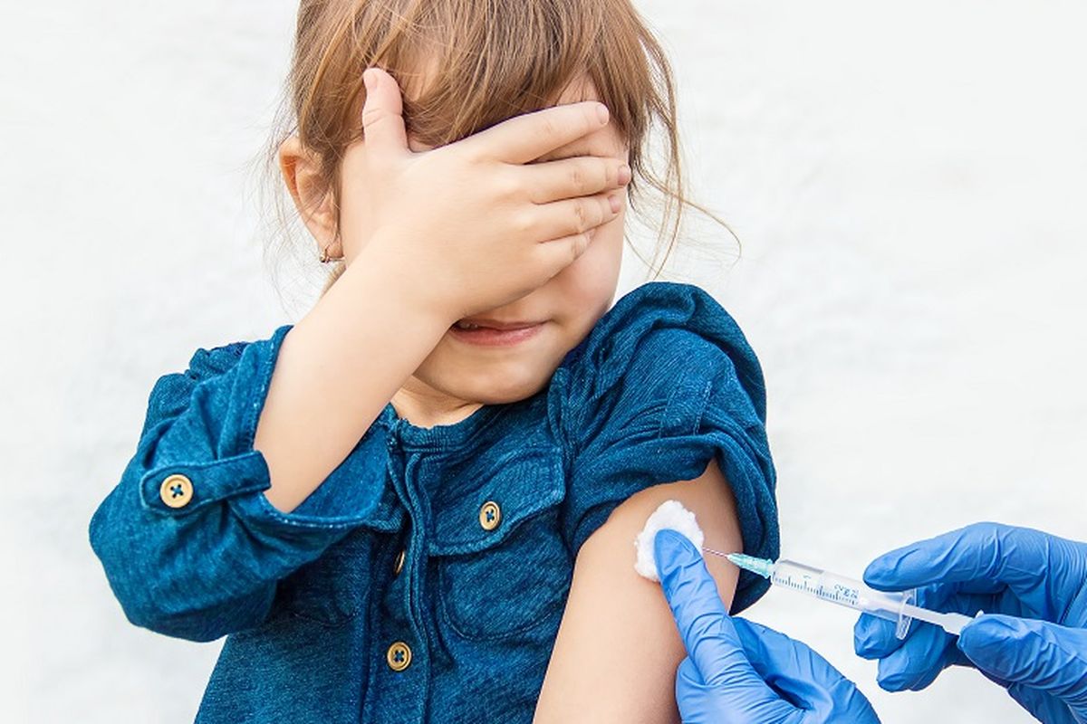 Ilustrasi vaksinasi, vaksinasi anak, vaksinasi anak-anak, vaksin anak. Vaksinasi anak di masa pandemi Covid-19.