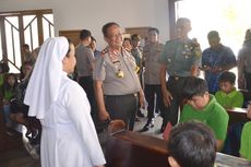 TNI dan Polri Patroli Keliling ke Sejumlah Gereja di Bandarlampung