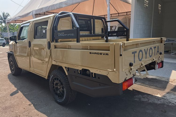 Toyota Hilux Rangga Shadeva buatan Karoseri DSP Styling
