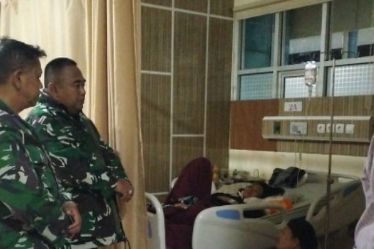 TNI Jenguk 3 Santriwati yang Tertabrak Mobil Koperasi Merah Putih, Fasilitasi Mediasi