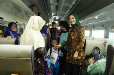 Hari Anak Nasional, Penumpang KA di Stasiun Purwokerto Diberi Hadiah